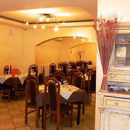 Hotel Adriatico Тимишоара Екстериор снимка