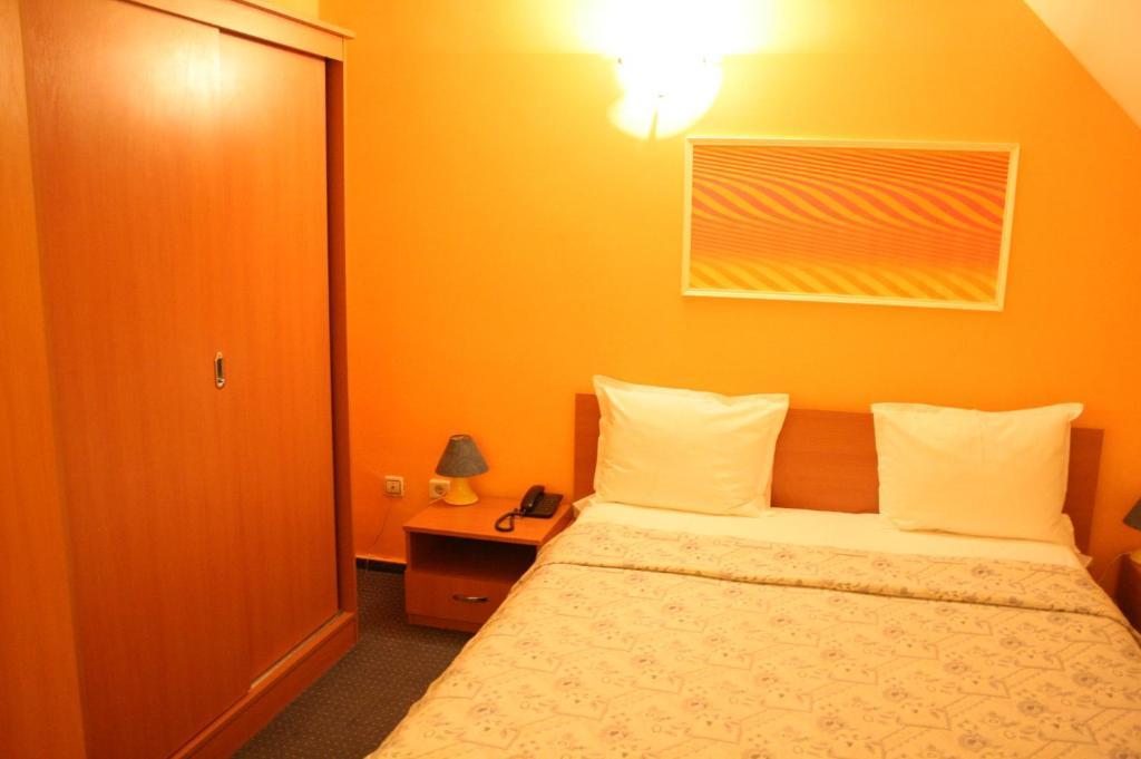 Hotel Adriatico Тимишоара Екстериор снимка